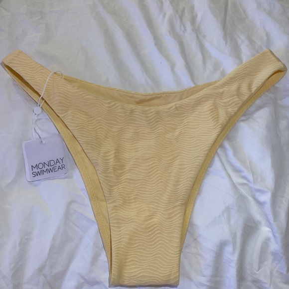 MONDAY SWIMWEAR - Byron bottom, crème wave , size L - Picture 1 of 1